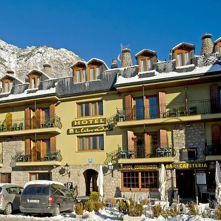 فندق Llibrada بيناسكي